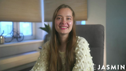 AnikaNavaro AnikaNavaro